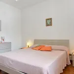 Apartment 2 Bedroom Lovely In Cembrano