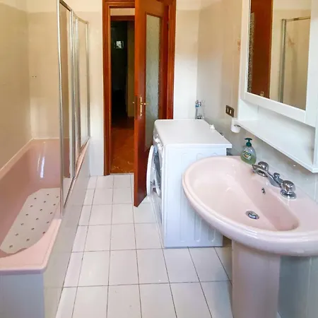 Pet Friendly In Cembrano With Wifi