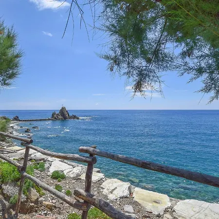Pet Friendly In Cembrano With Wifi