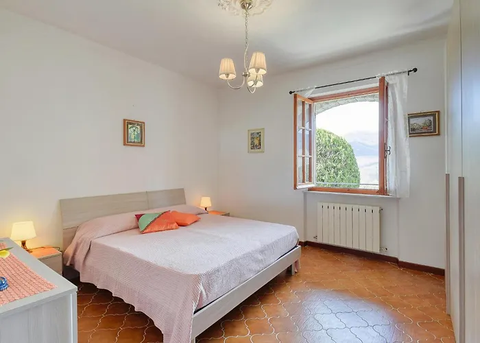 2 Bedroom Lovely In Cembrano Appartement *