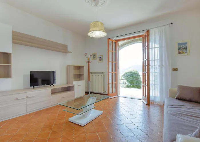 2 Bedroom Lovely In Cembrano * San Pietro Vara
